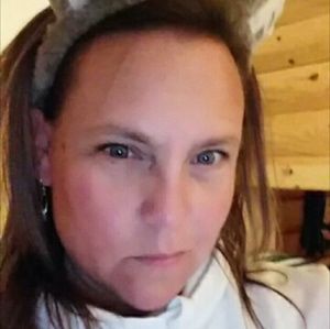 Meet your Posher, Lynda